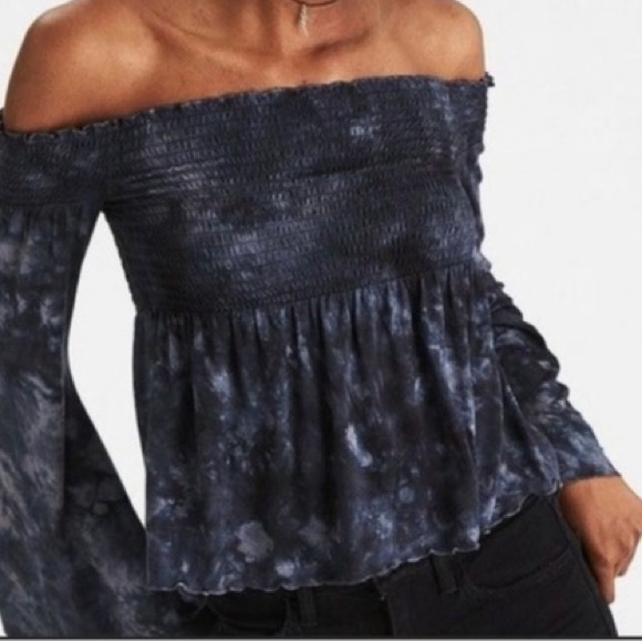 American Eagle Off the Shoulder Flowy Top - Picture 1 of 2